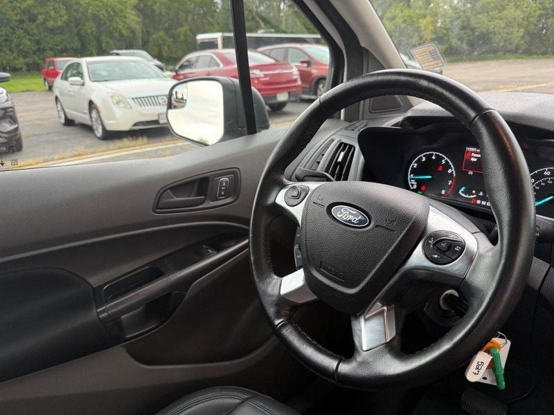 2022 Ford Transit Connect XL Near Milwaukee