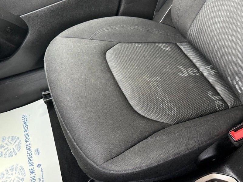 2016 Jeep Renegade Latitude 4 WHEEL DRIVE