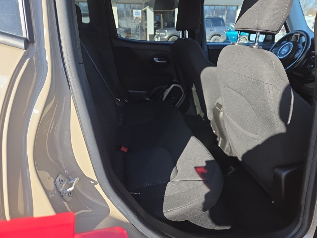 2016 Jeep Renegade Latitude 4 WHEEL DRIVE